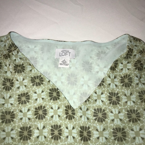 Ann Taylor Loft Large Silk Cap Sleeve top - Picture 6 of 6